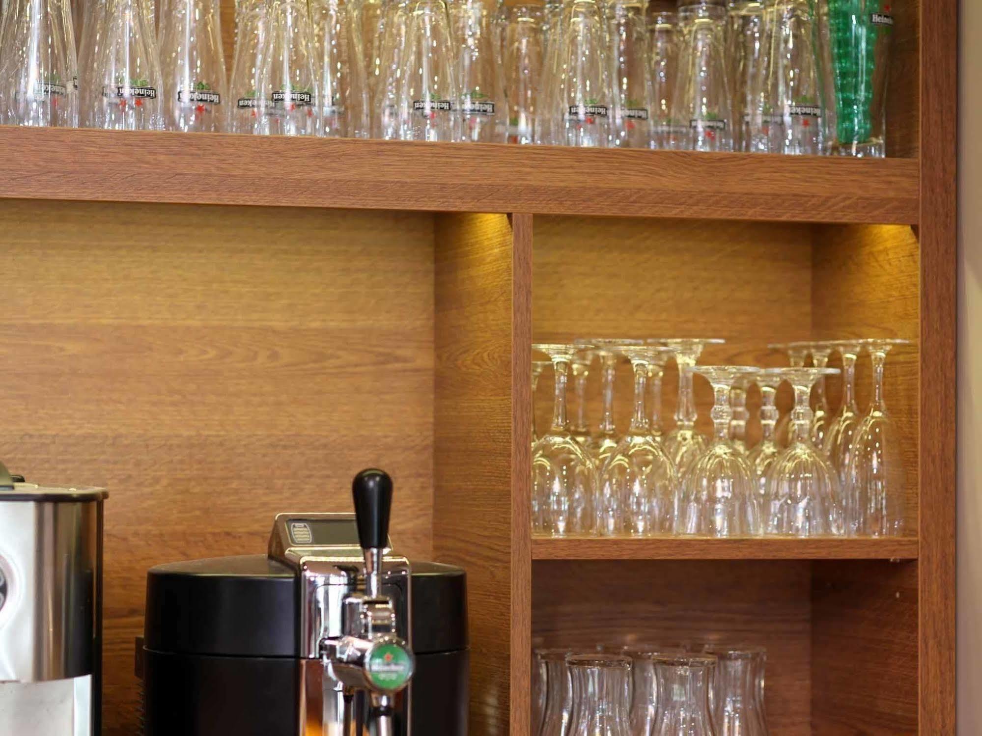 Hotel Ibis Styles Gien Esterno foto